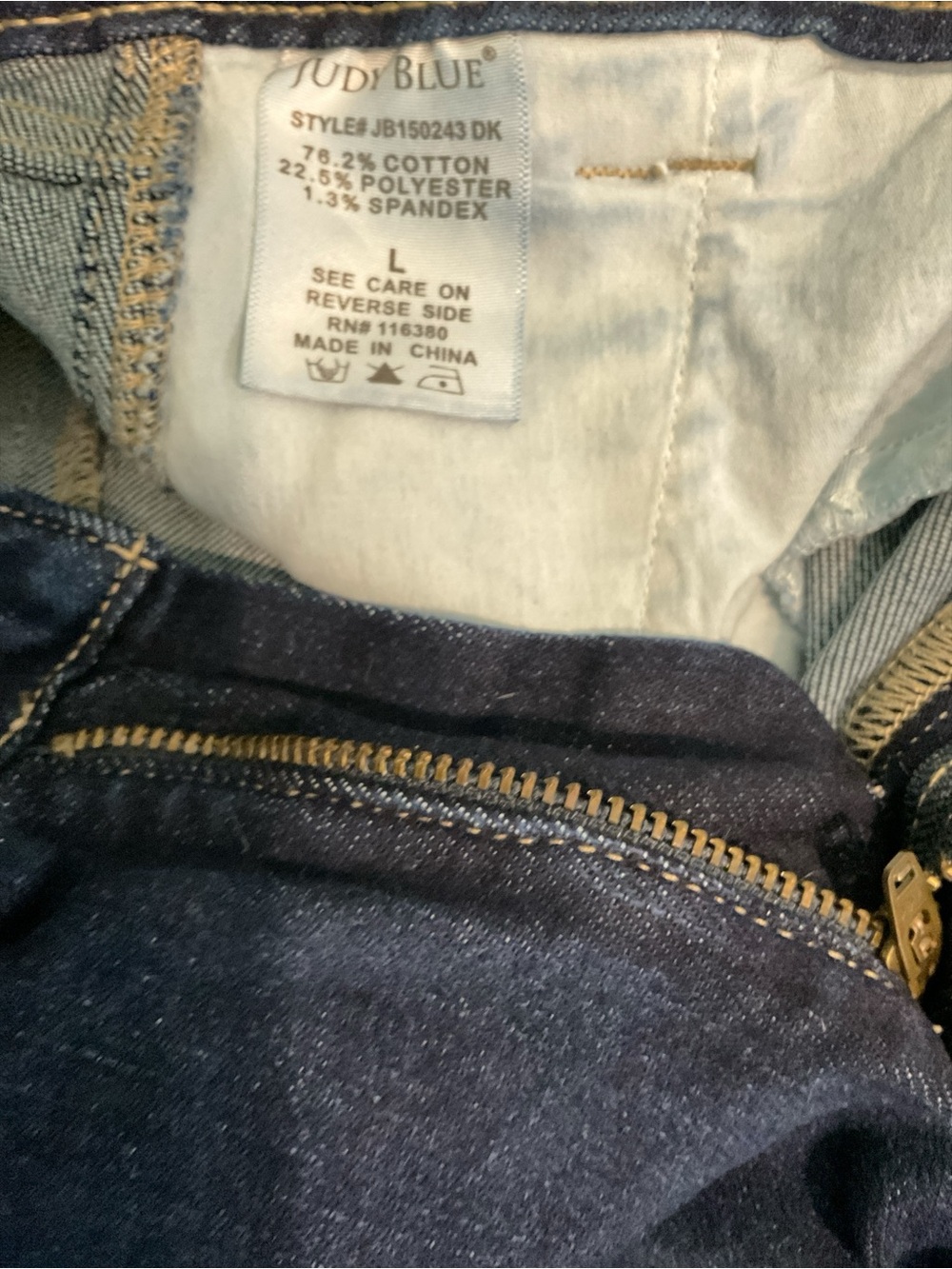 Judy Blue Dark Wash Stretch Denim Shorts Women’s L Cuffed Mid Rise Preloved A33 - Picture 5 of 6